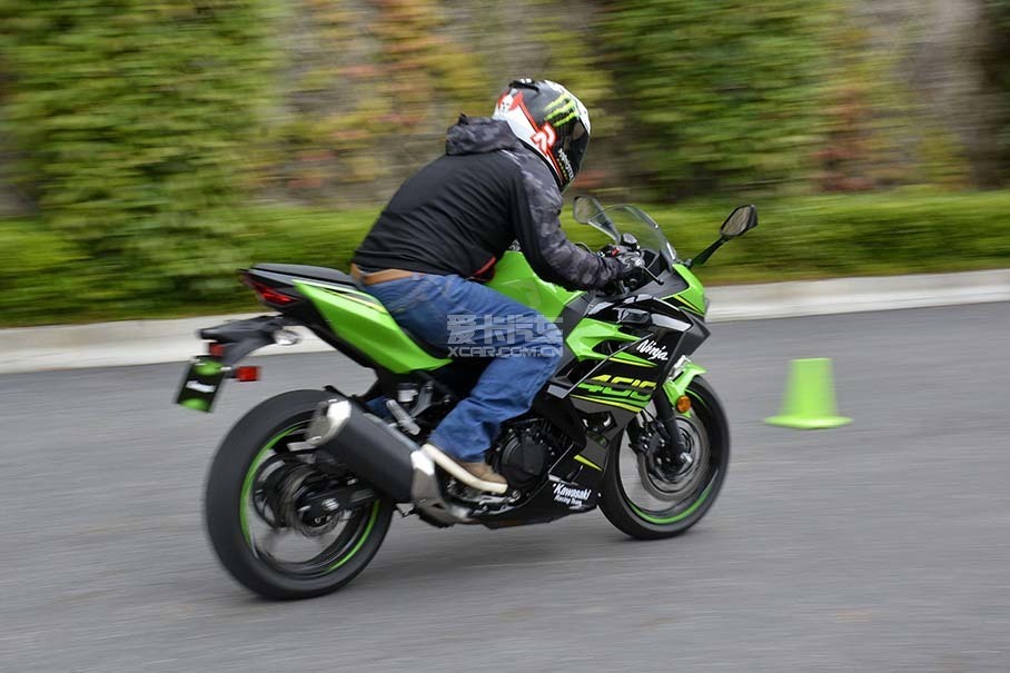 川崎；川崎Ninja400；忍者400；川崎忍者400