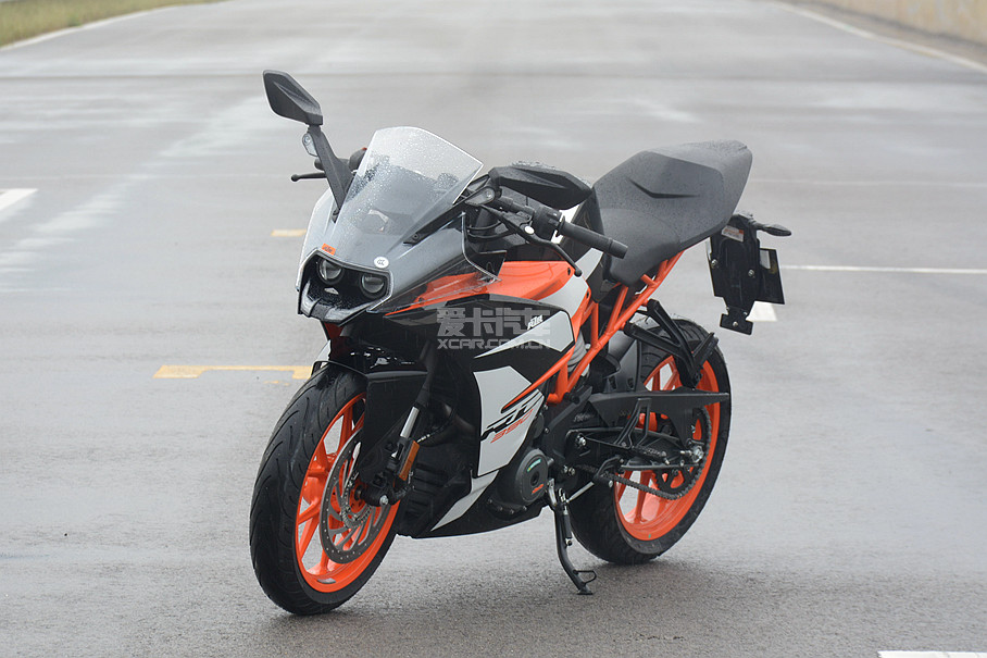 2018RC390ȫµĳȥȻһ£䷽ĳͼ㣬йҿߣζǿҵ²˳ᡣ