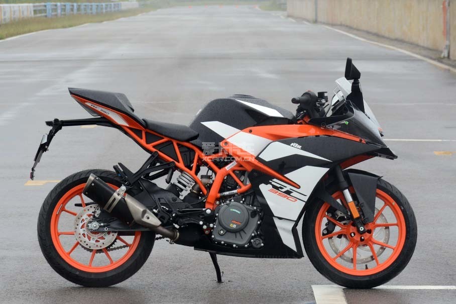 KTM RC390；川崎 Ninja400；RC390；Ninja400；忍者