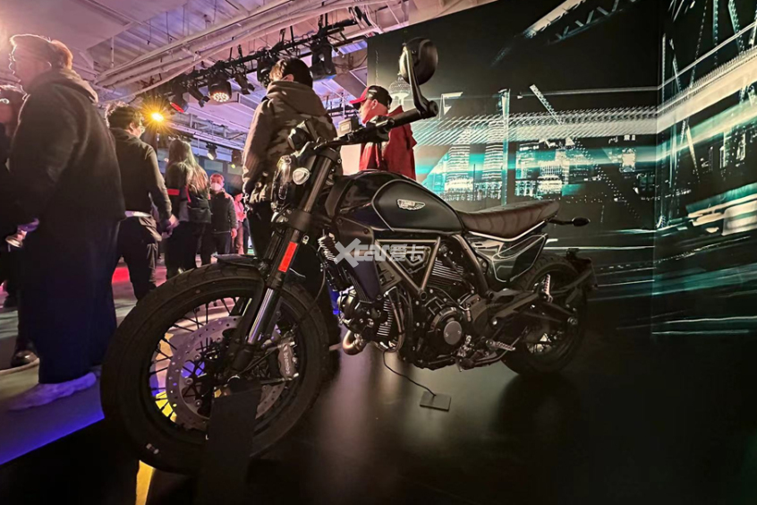 杜卡迪;scrambler;自游;摩托车;大排量摩托车;DUCATI