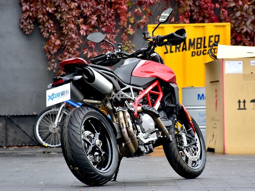 杜卡迪Hypermotard 950;杜卡迪 骇客