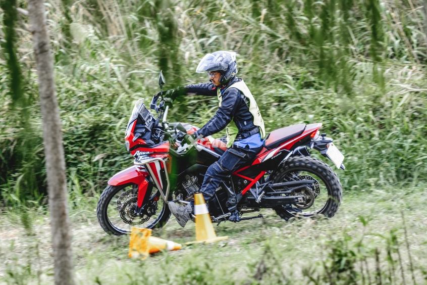 公路越野全能 试驾crf1100l africatwin:crf1100l越野还得是mt-爱卡