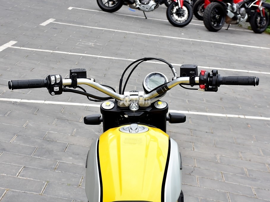 ſ;Ducati;Scrambler Icon ſ ־