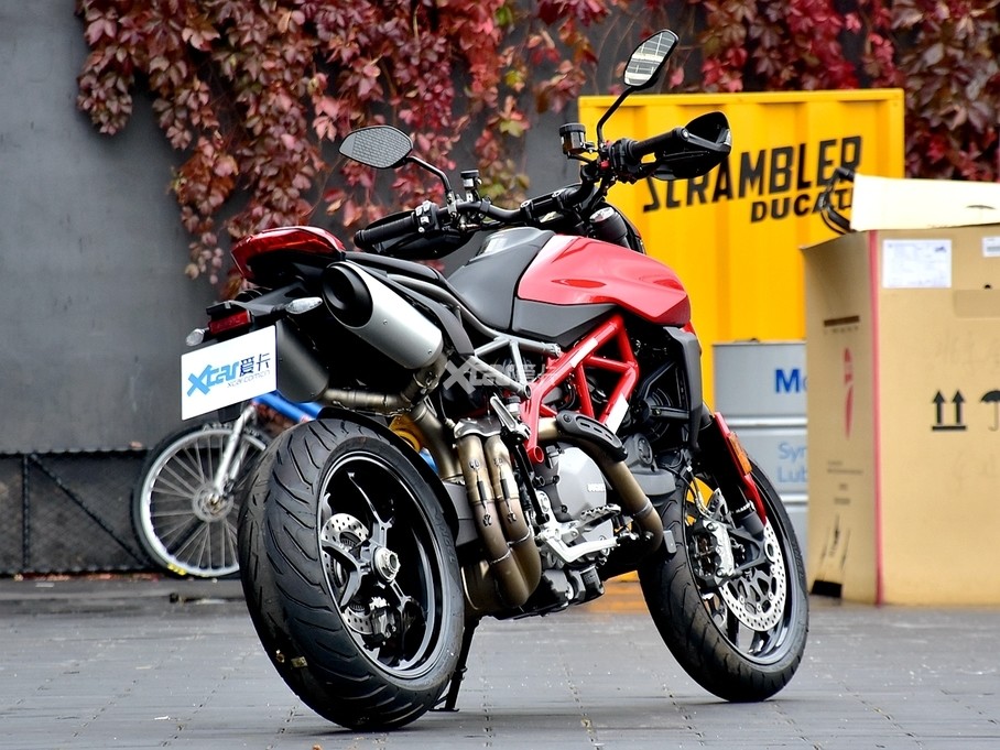 ſ;DUCATI;Hypermotard 950