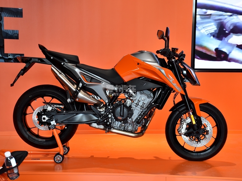 KTM 790 DUKE