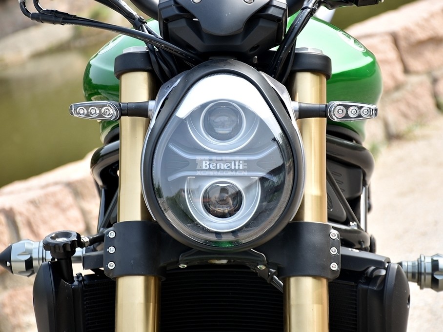 ;Benelli; 752S 