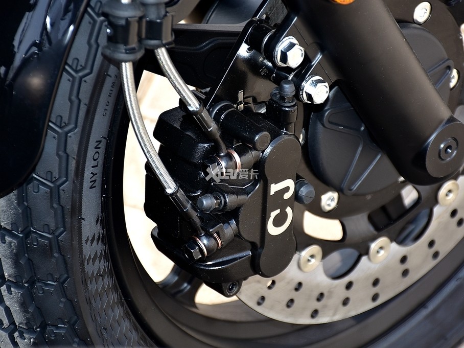 ;Ħ;;Bobber400