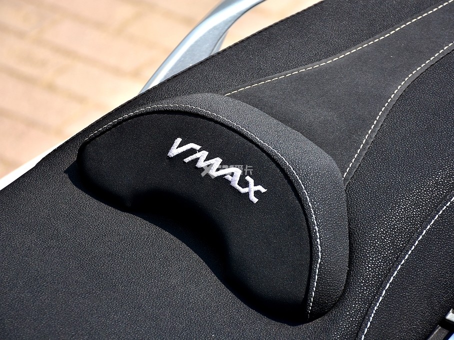 Ħ;VMAX;VMAXie300