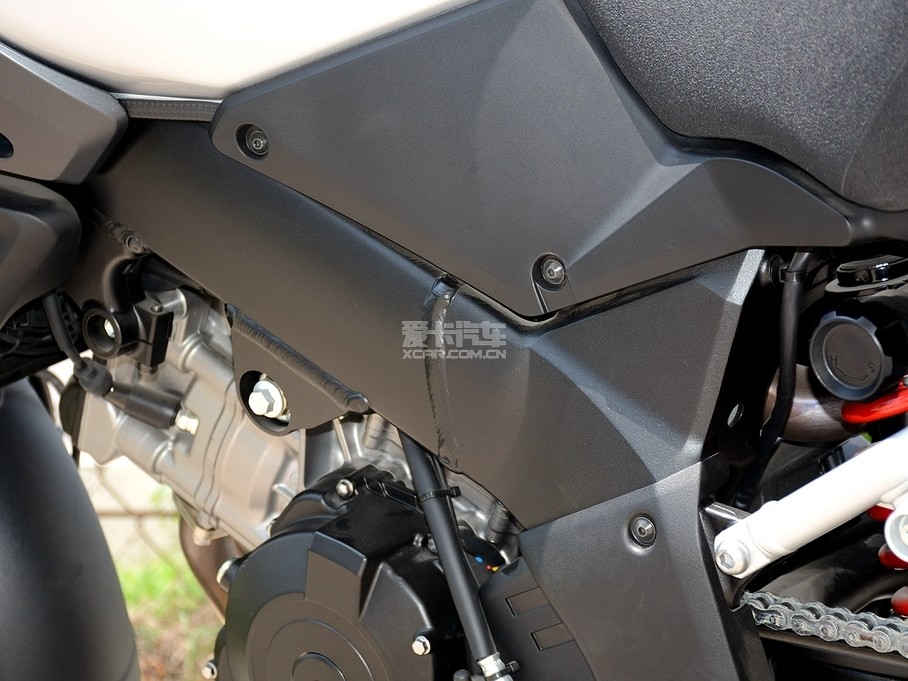 ľ;SUZUKI;ľADV;ľ;V-strom1000 ABS