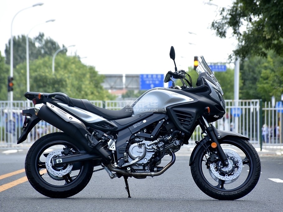 ľ;SUZUKI;ľV-strom650 ABS