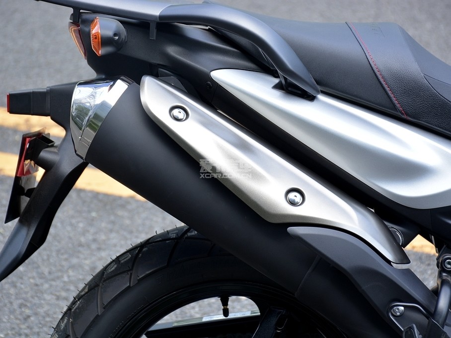 ľ;SUZUKI;ľV-strom650 ABS