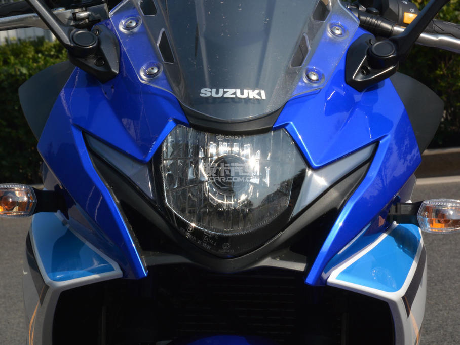 豪爵铃木跨骑车2016款gsx250r abs