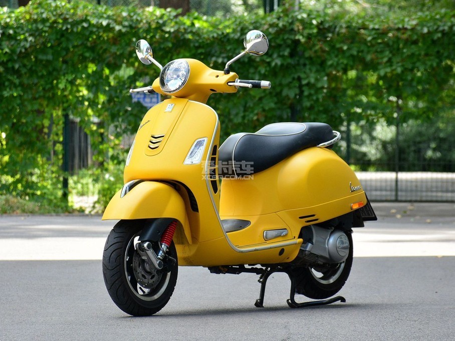 VespaVespa GTS300GTS300 