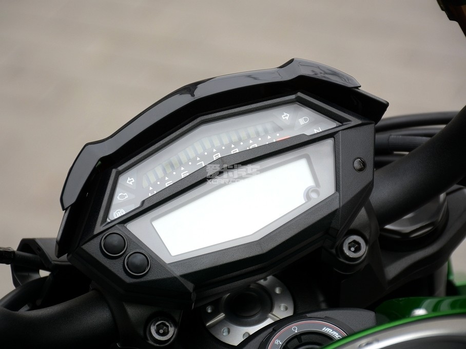 ;Kawasaki;Z1000;Z1000R