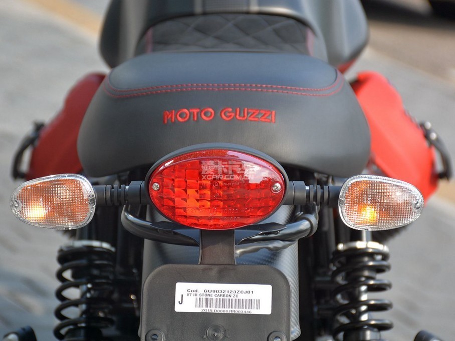 V7 III CARBONĦйȣMoto Guzzi Moto Guzzi V