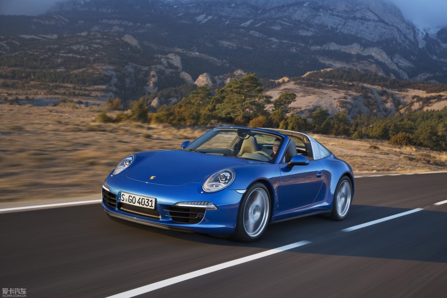 գʱʽȫһ911 TargaĹͼ³˿۵ƣڼĻ2014չʽ۷棬ȫһ911 Targa˻ع鸴ŵƣΪ۵ƣһȫ촰ͬϸڷ棬³ͬLEDβƣ...