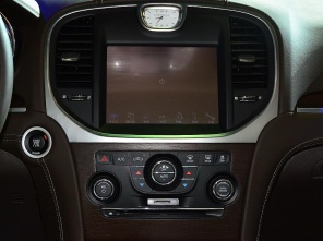克莱斯勒300C 3.0L车型发布 4月底上市 克莱斯勒300C 3.0L车型发布 4月底上市