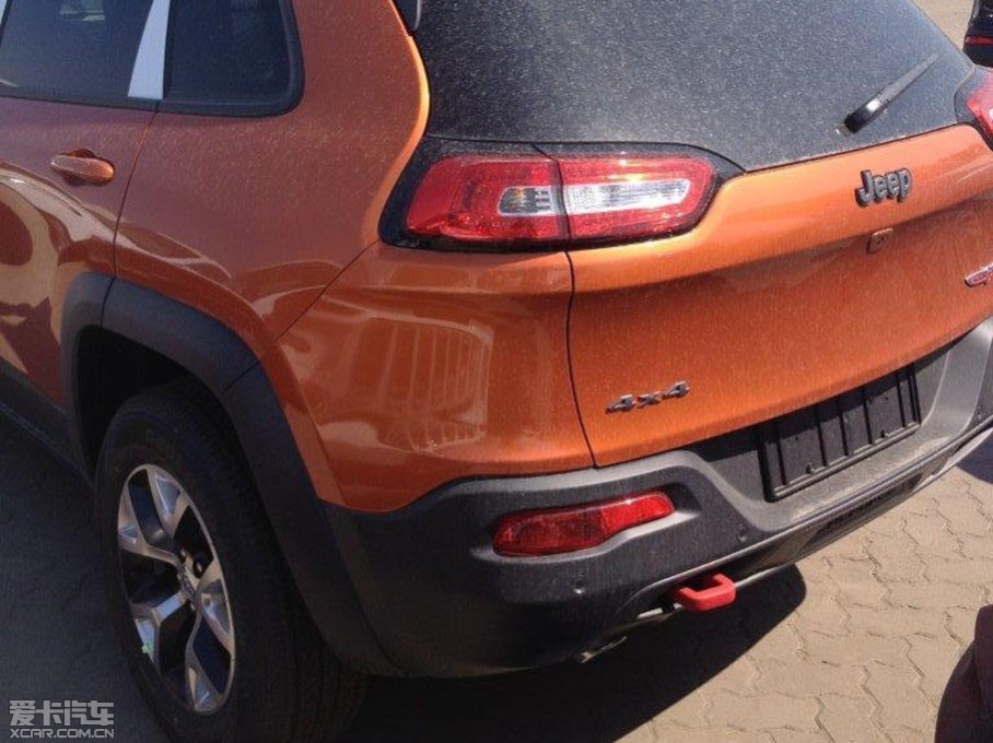 JeepɹTrailHawk3.2Lͽ5СգJeepɹ³Ƭع⣬ӳɫӦǼеTrailHawkܰ档