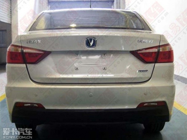 长安悦翔V7