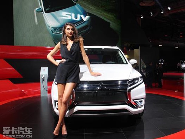 三菱全新欧蓝德PHEV-S  巴黎车展首发