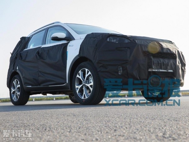 起亚小型SUV KX3谍照