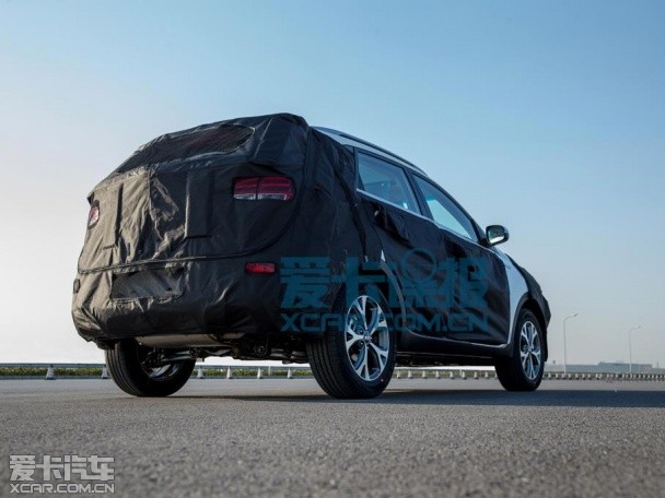 起亚小型SUV KX3谍照