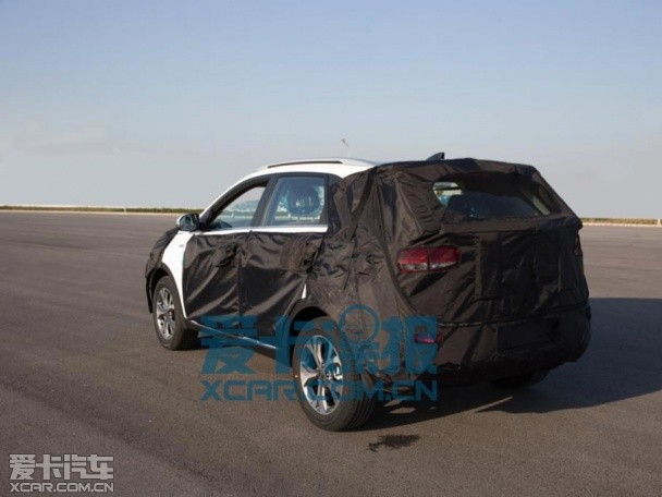 起亚小型SUV KX3谍照