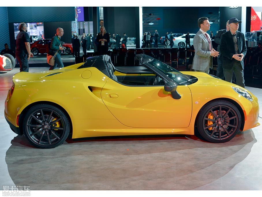 2015չϣŷʽȫ³4C Spider˿ɲжϵͳ֮⻹ѡװһ̼άʵĿɲжӲ