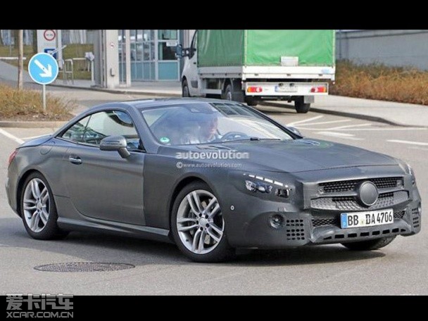 奔驰新款SL级谍照