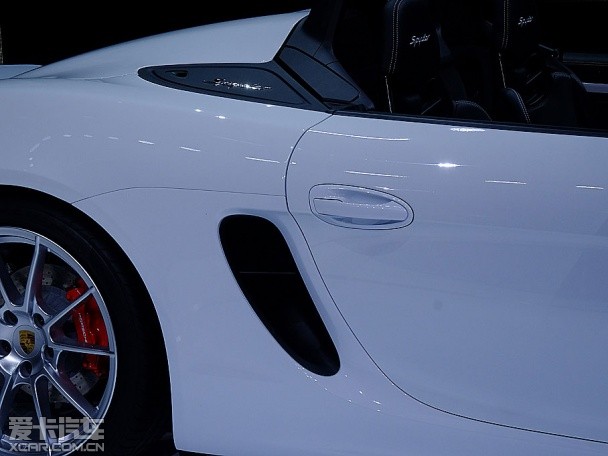 保时捷Boxster Spyder