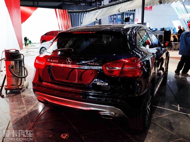 北京奔驰GLA抢先拍 上海车展正式上市