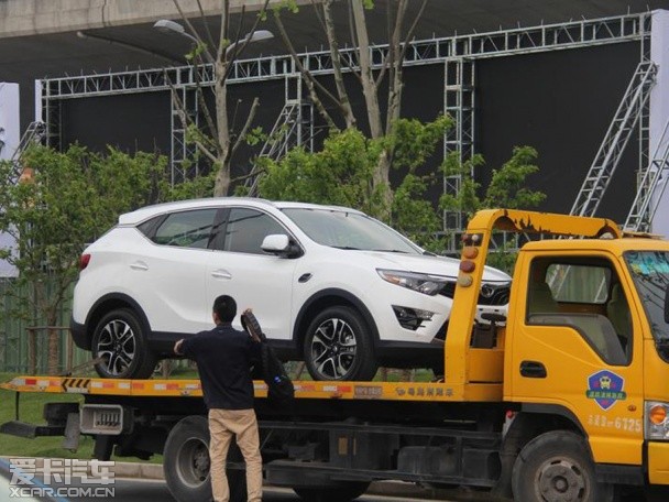 2015上海车展探馆 东南汽车首款SUV DX7