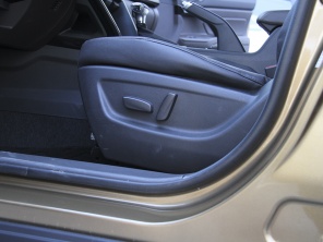 愛卡實拍傳祺GS4