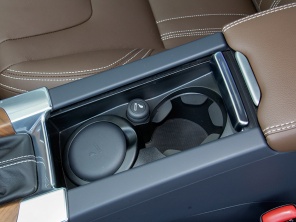 實拍沃爾沃S60L混合動力版