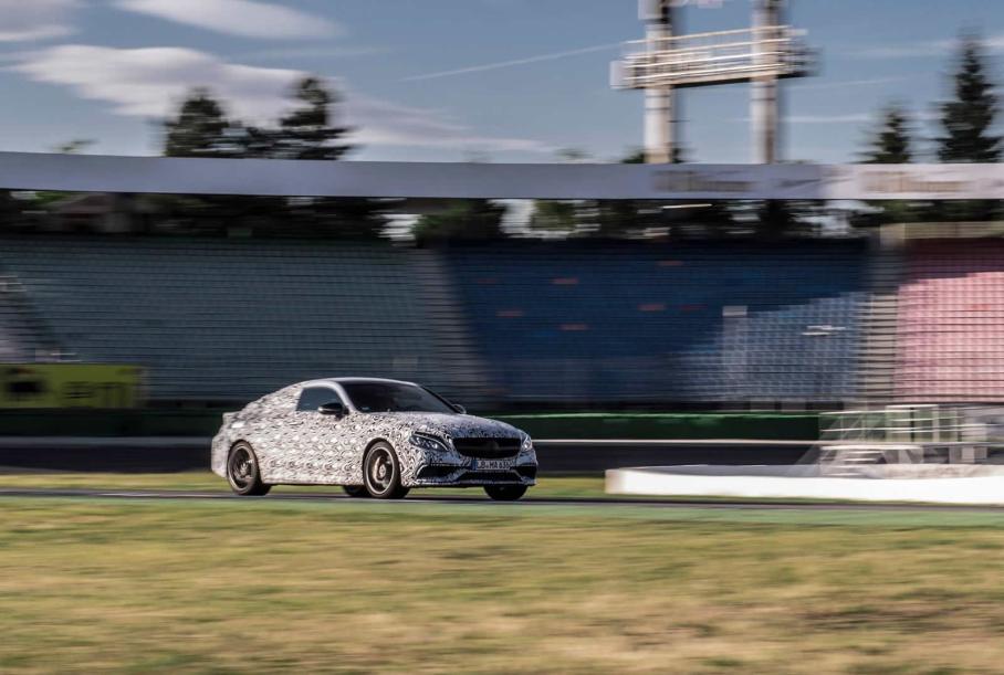 ǰڣ۹ٷһAMG C63 Coupe͵ĵգʱֻչ˲ϸڣûб¶Ƭǰ۹ٷڹ˸óա