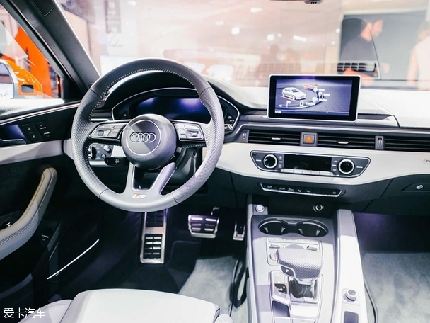 新奥迪A4 Avant