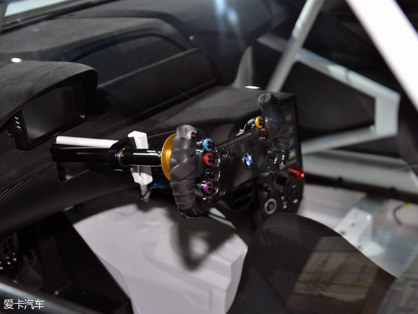 M6 GT3