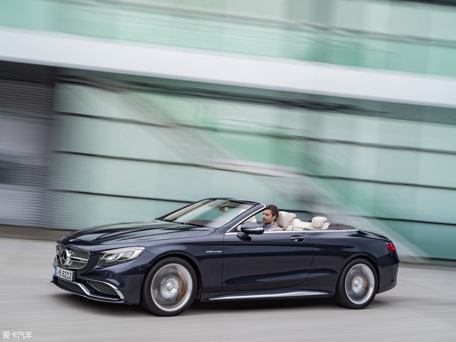 գ۷S˫ųϵеĶܳ͡AMG S65Ĺͼһ̨6.0T V12Sĺʡ