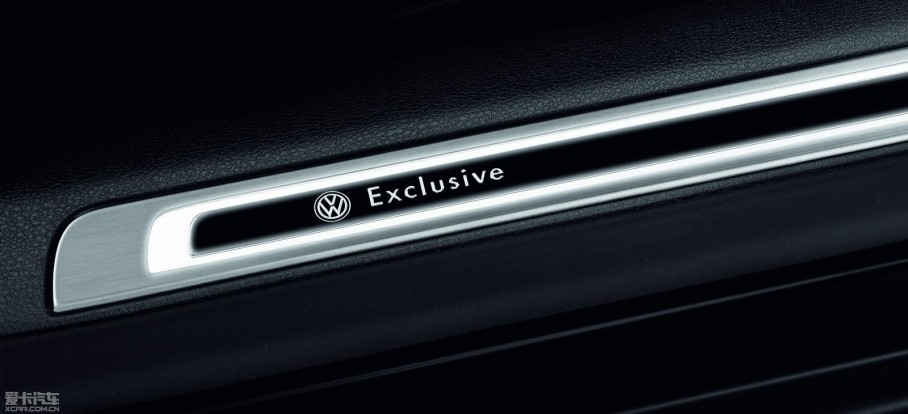 ڽڵ¹passat ExclusiveγΪ32450ŷԪԼ28.65Ԫг汾Ϊ33625ŷԪԼ29.69Ԫpassat Exclusive桿passat ExclusiveṩԻΣ18ӢVicenzaʺϽȦҵĸ߶Ƚ15mm...