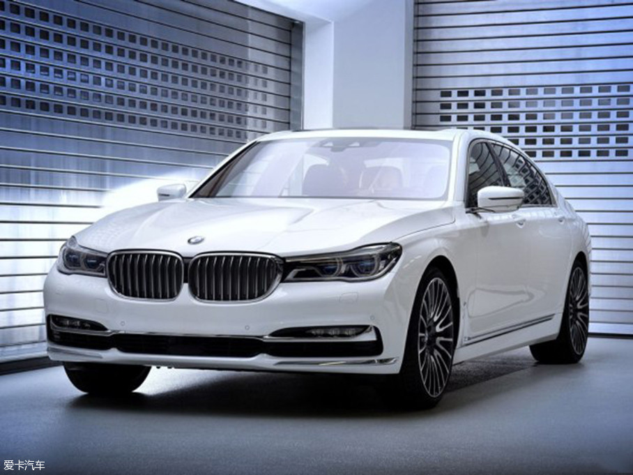 ǰʽ750Li xDrive Solitaireر泵͹ͼ³λͨ泵ͣ˽ʸеİɫװΡ