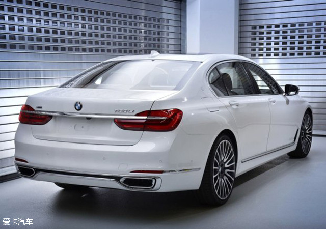 ǰʽ750Li xDrive Solitaireر泵͹ͼ³λͨ泵ͣ˽ʸеİɫװΡ