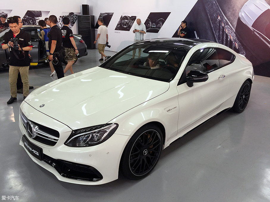 梅赛德斯-AMG C 63 Coupe