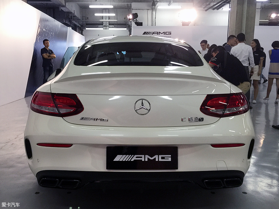 梅赛德斯-AMG C 63 Coupe