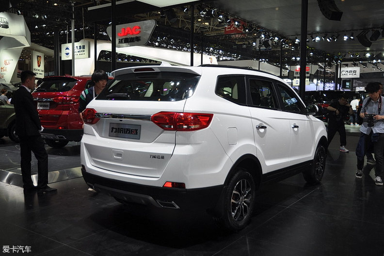 ׿7SUVͣ54ʽУٷۼΪ5.79-7.68ԪḻãߵԼ۱ȳΪ7SUVгһƥ