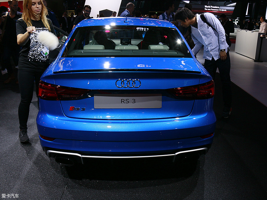 2016賵չʽĻȫQ5µϻΪǴȫµRS3 Sedan³A3죬2.5Tֱ׷