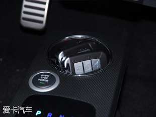 眾泰汽車2016款眾泰E200