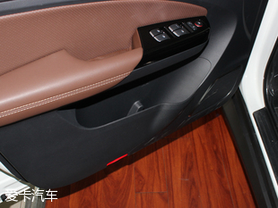 比亞迪汽車2016款比亞迪S7