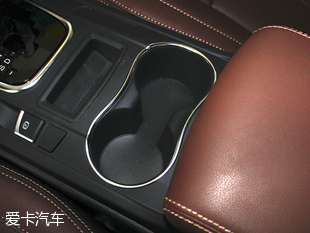 比亞迪汽車2016款比亞迪S7