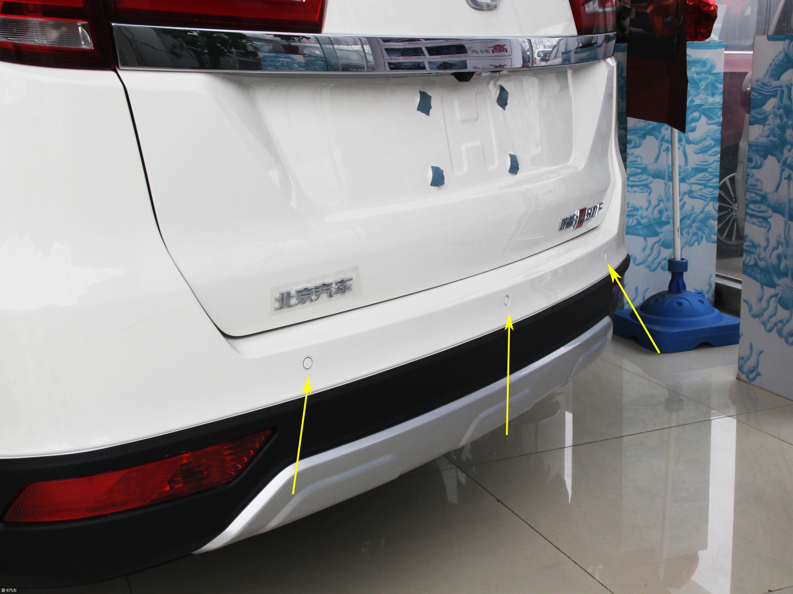 實(shí)拍北汽威旺M50F