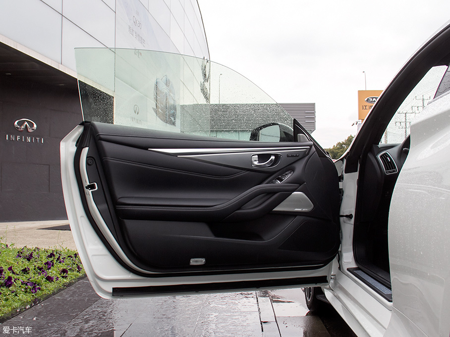 愛卡實拍英菲尼迪Q60 2.0T